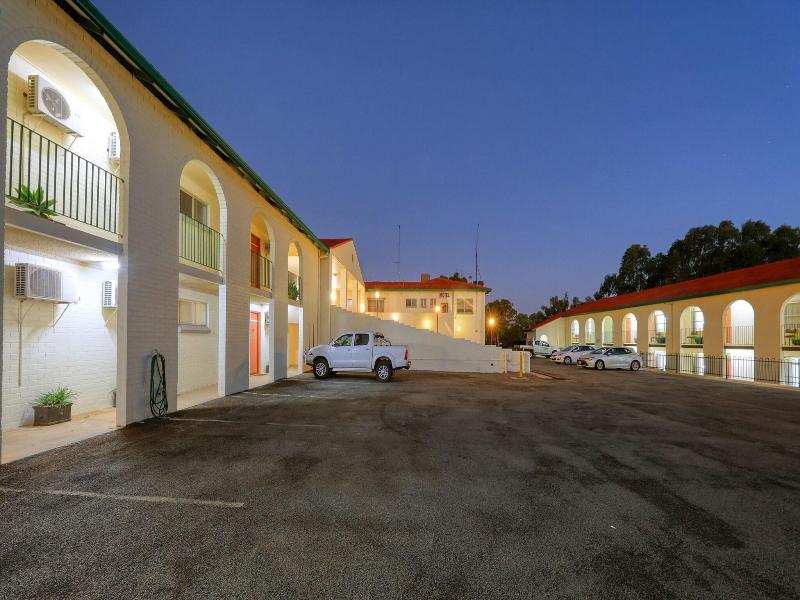 Bishops Lodge Narrandera