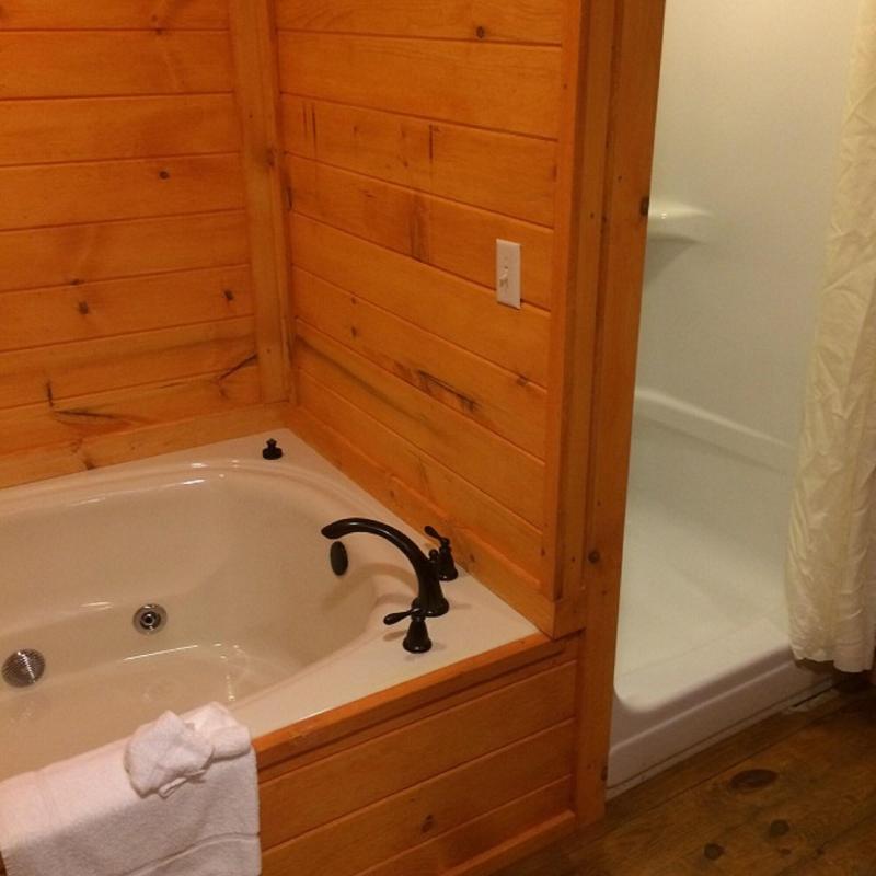 The Smokehouse Lodge And Cabins image
