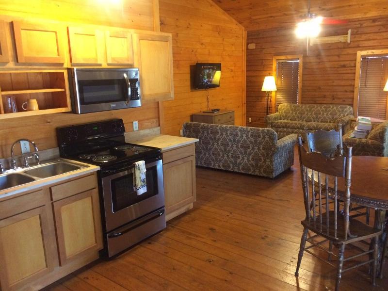 The Smokehouse Lodge And Cabins image