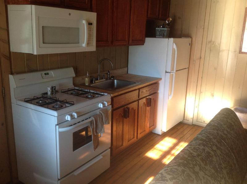 The Smokehouse Lodge And Cabins image