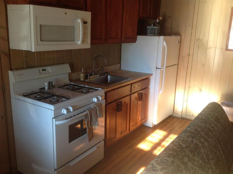 The Smokehouse Lodge And Cabins image