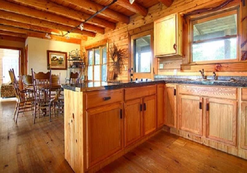 The Smokehouse Lodge And Cabins image