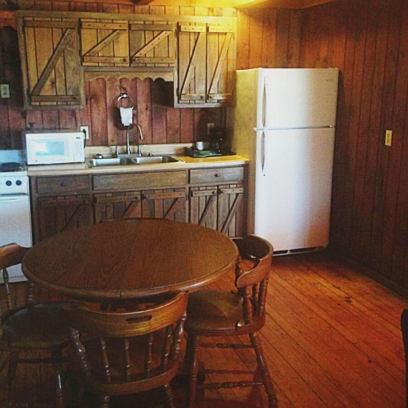 The Smokehouse Lodge And Cabins image