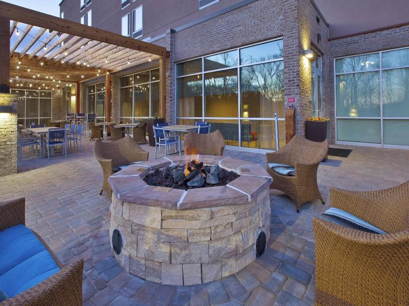 Springhill Suites By Marriott Chattanooga North image
