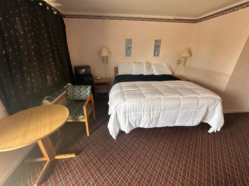 Mark Twain Motor Inn image