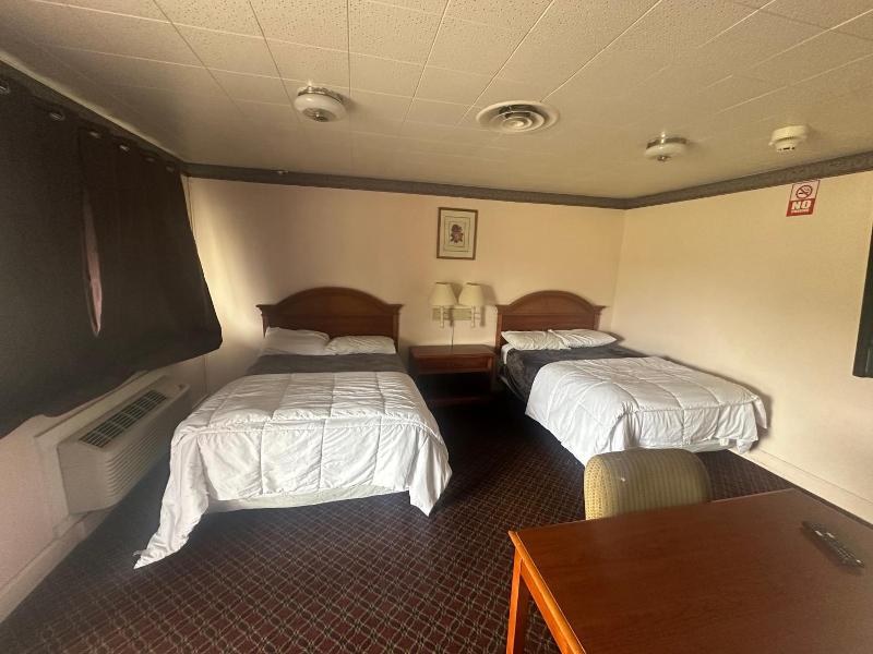 Mark Twain Motor Inn image