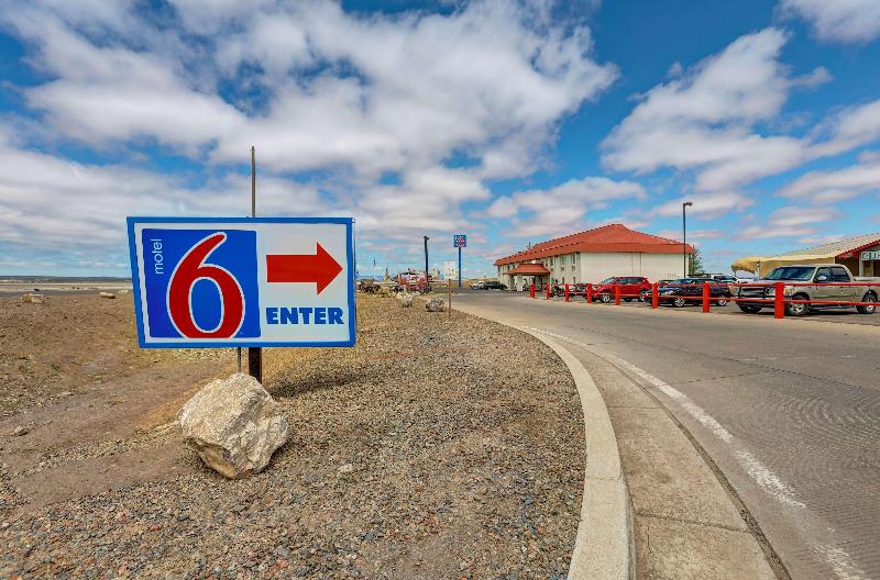 Motel 6 Moriarity image