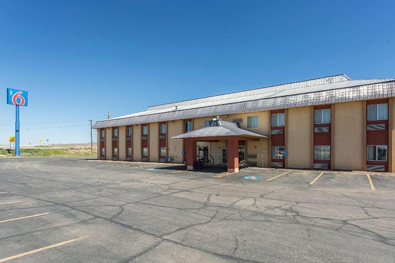 Motel 6 Moriarity image