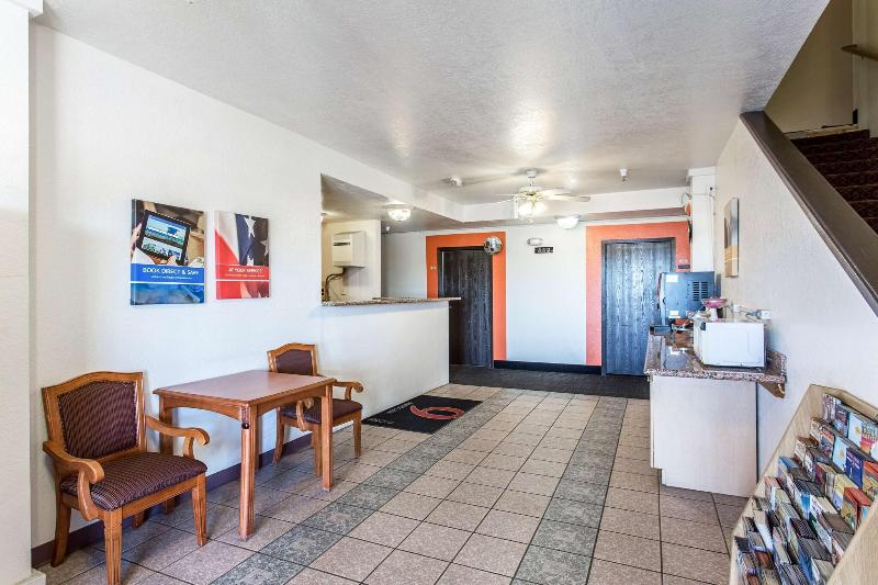 Motel 6 Moriarity image