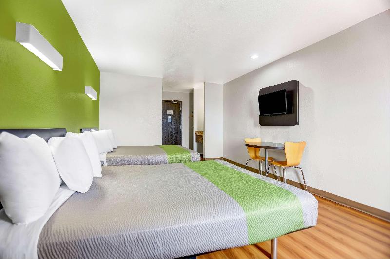 Motel 6 Moriarity image