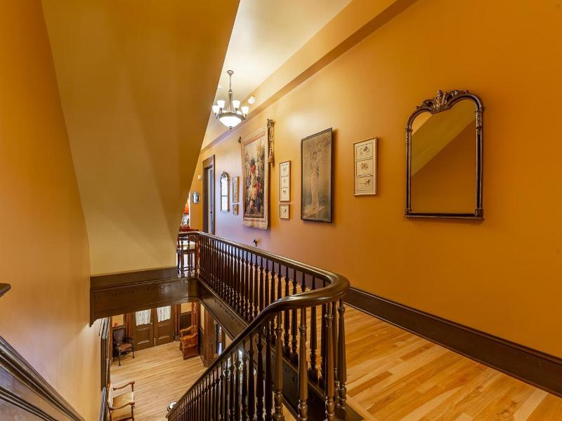 Steele Mansion Inn Gathering Hub image