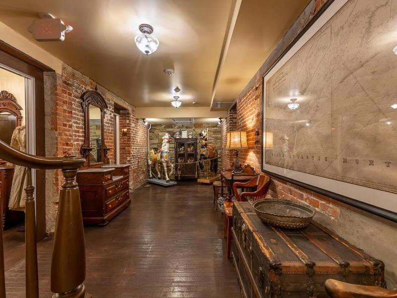 Steele Mansion Inn Gathering Hub image