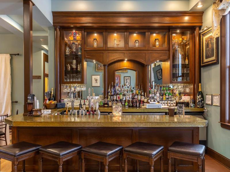 Steele Mansion Inn Gathering Hub image