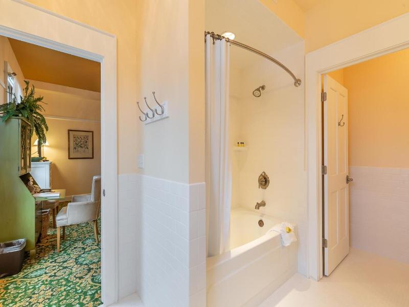 Steele Mansion Inn Gathering Hub image