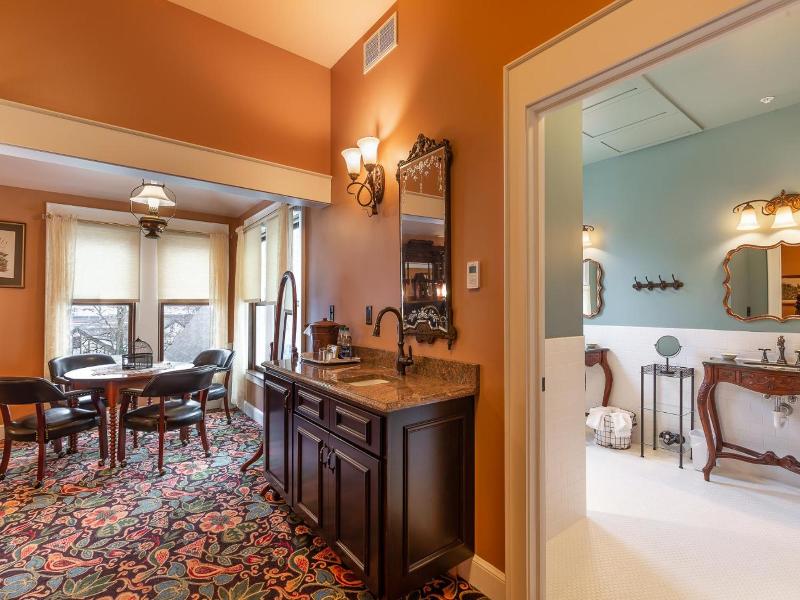 Steele Mansion Inn Gathering Hub image