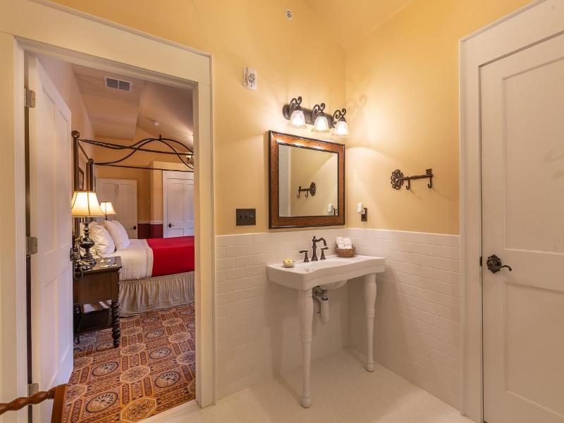 Steele Mansion Inn Gathering Hub image