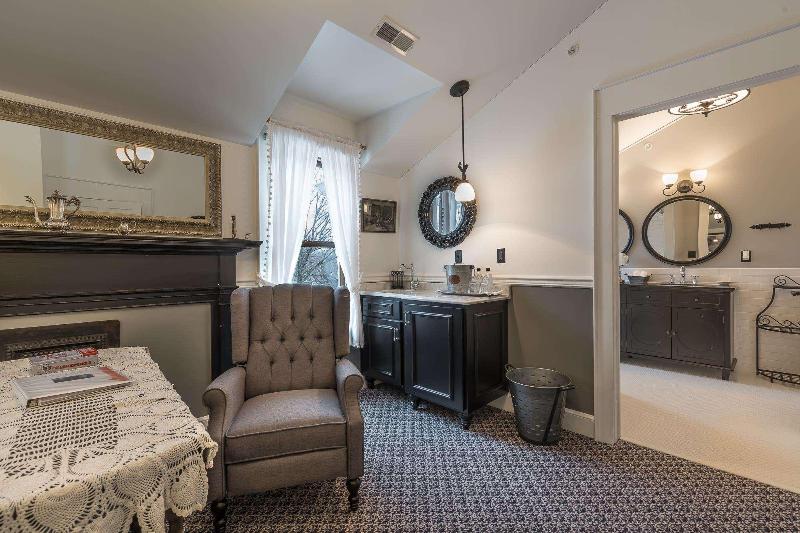 Steele Mansion Inn Gathering Hub image