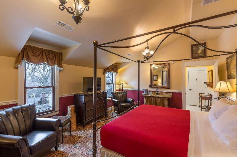 Steele Mansion Inn Gathering Hub image
