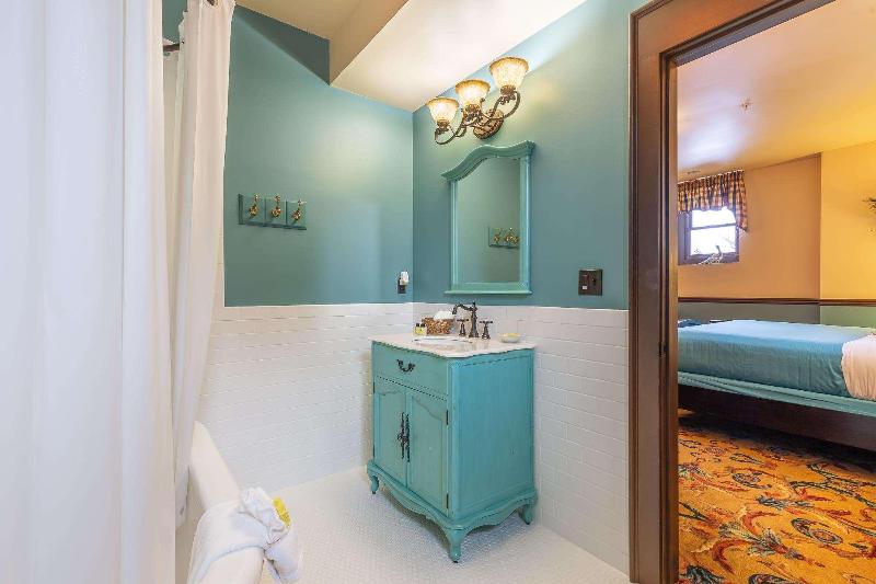 Steele Mansion Inn Gathering Hub image