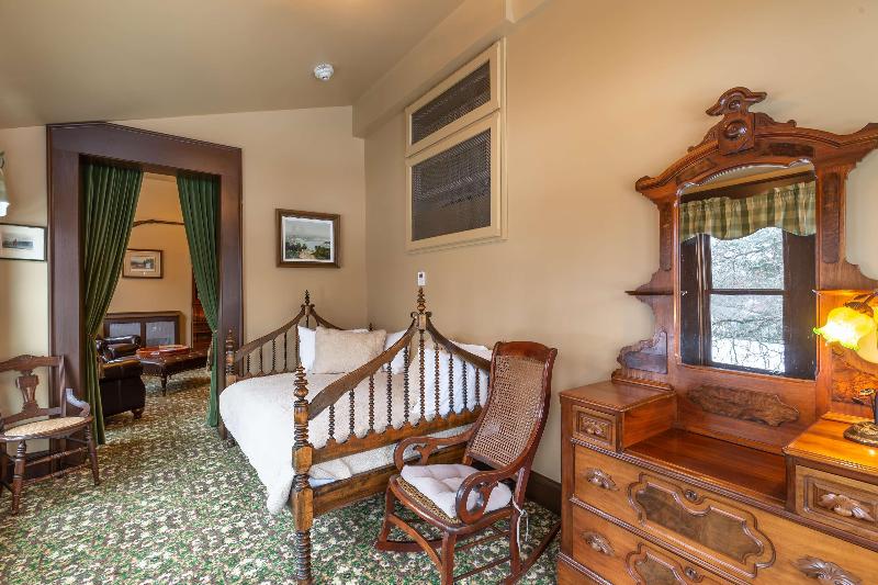 Steele Mansion Inn Gathering Hub image