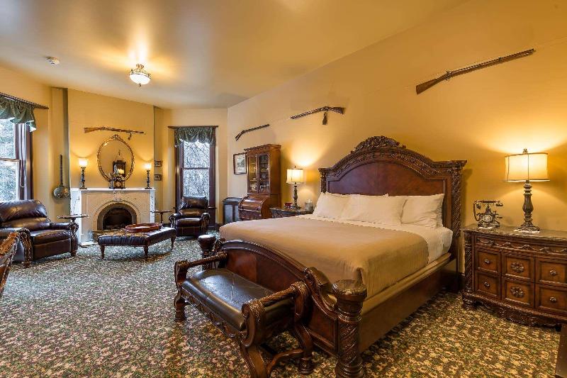 Steele Mansion Inn Gathering Hub image