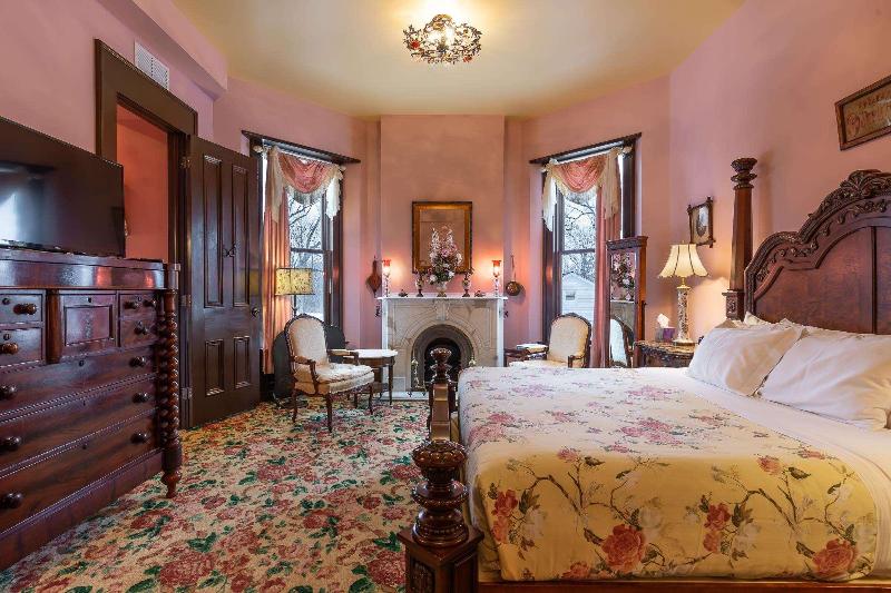 Steele Mansion Inn Gathering Hub image