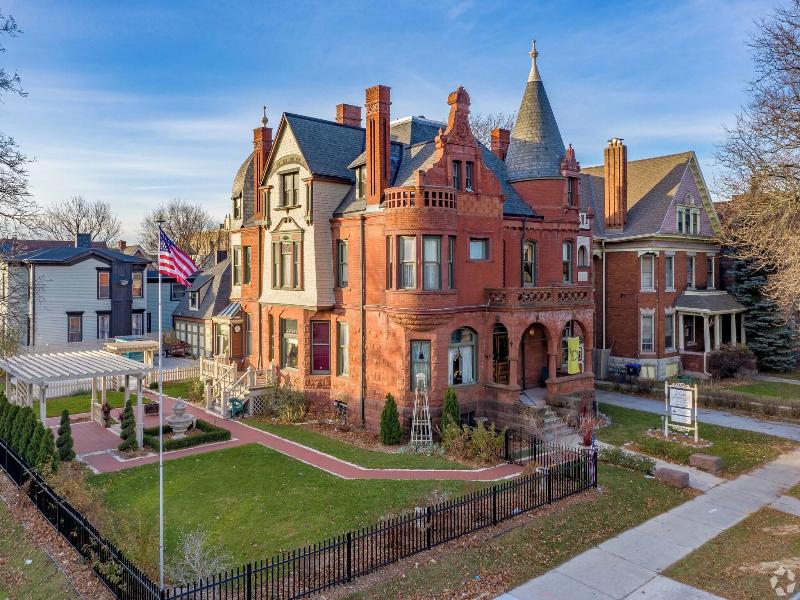 Schuster Mansion Bed Breakfast image