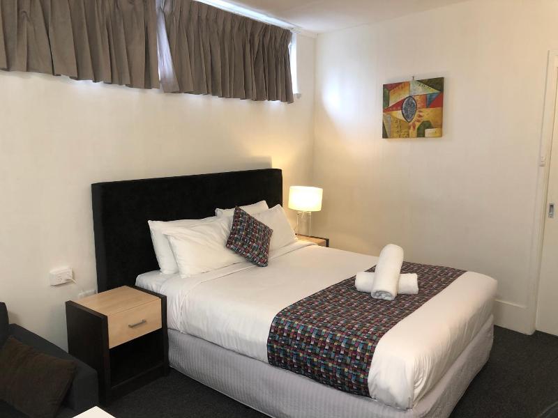 Parkside Inn Motel — general view