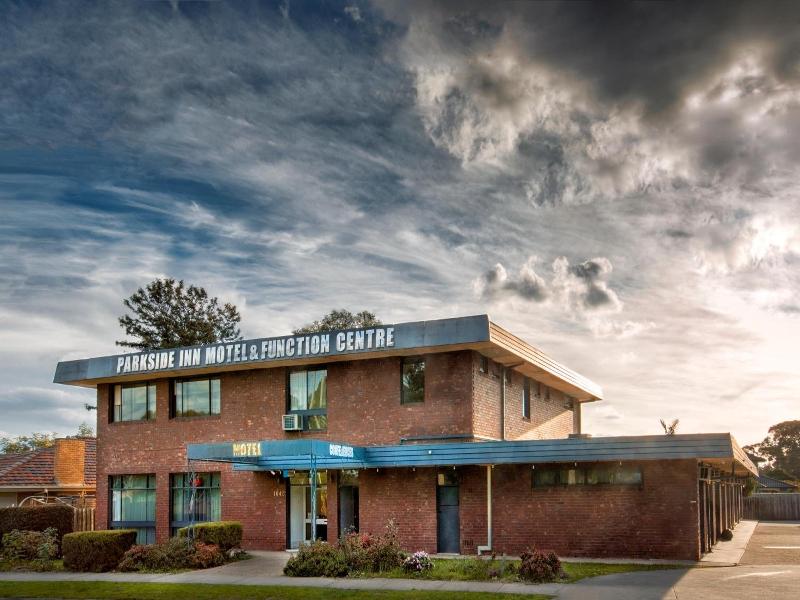 Parkside Inn Motel image