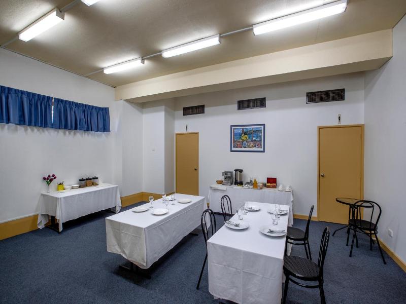 Parkside Inn Motel image