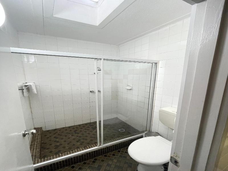 Parkside Inn Motel image