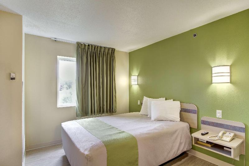 Motel 6 Medina, Oh - Cleveland image