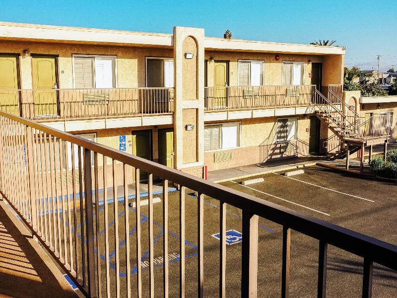 Tropic Lodge image