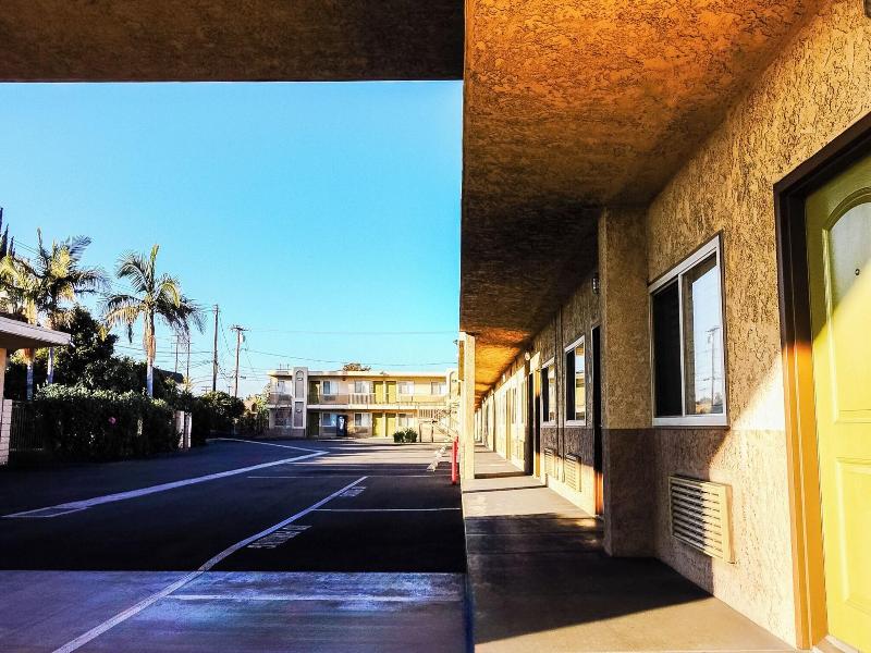Tropic Lodge image