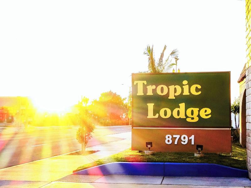 Tropic Lodge image