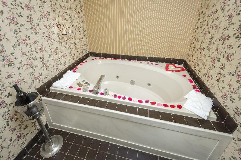 Brandywine River Hotel image
