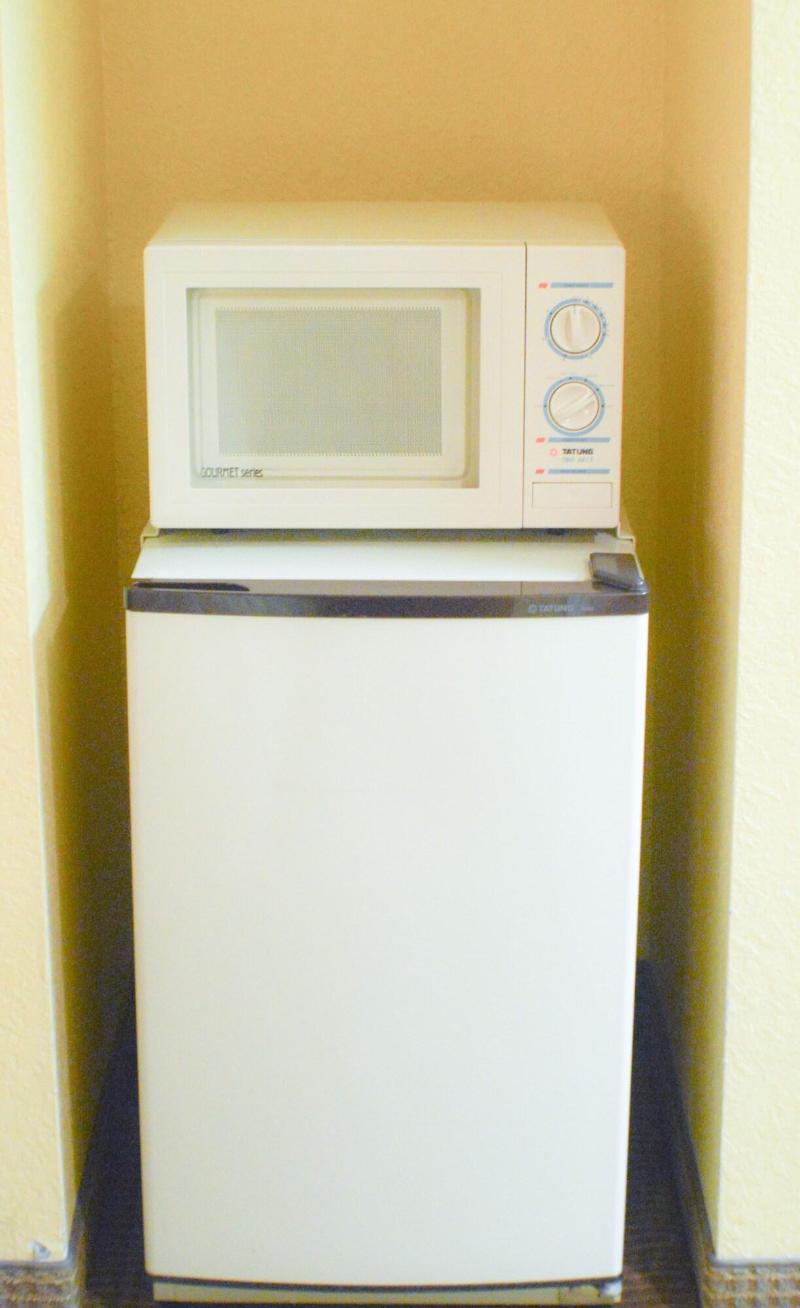 Magnolia Inn And Suites image