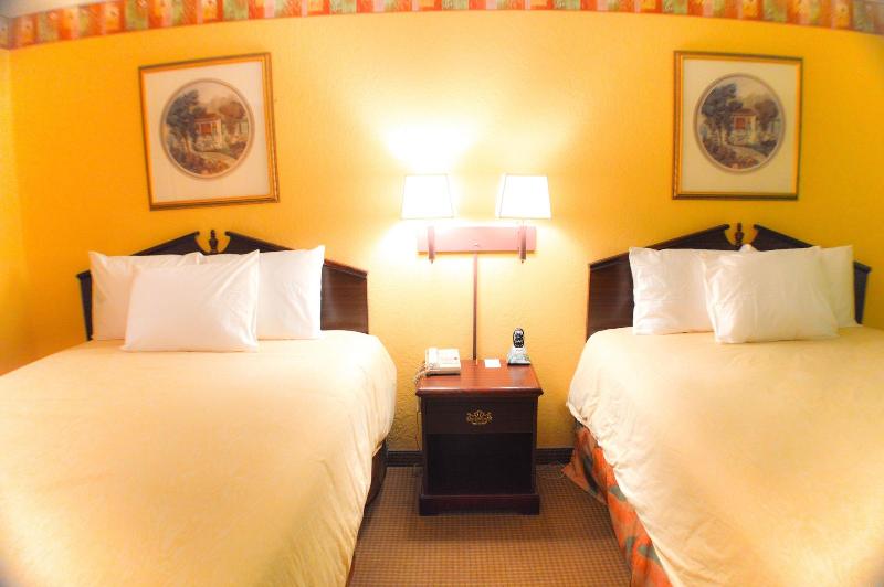 Magnolia Inn And Suites image