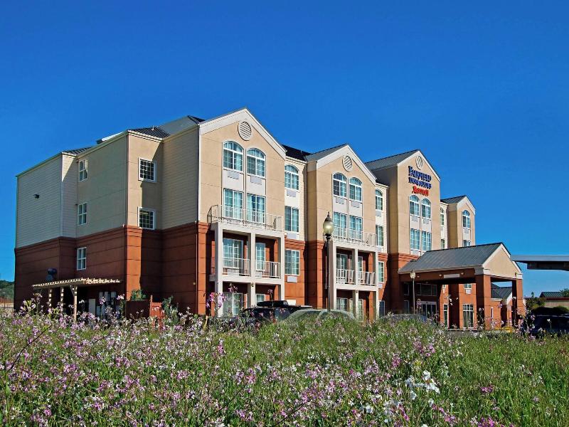 Fairfield Inn Suites By Marriott Fairfield Napa Va image
