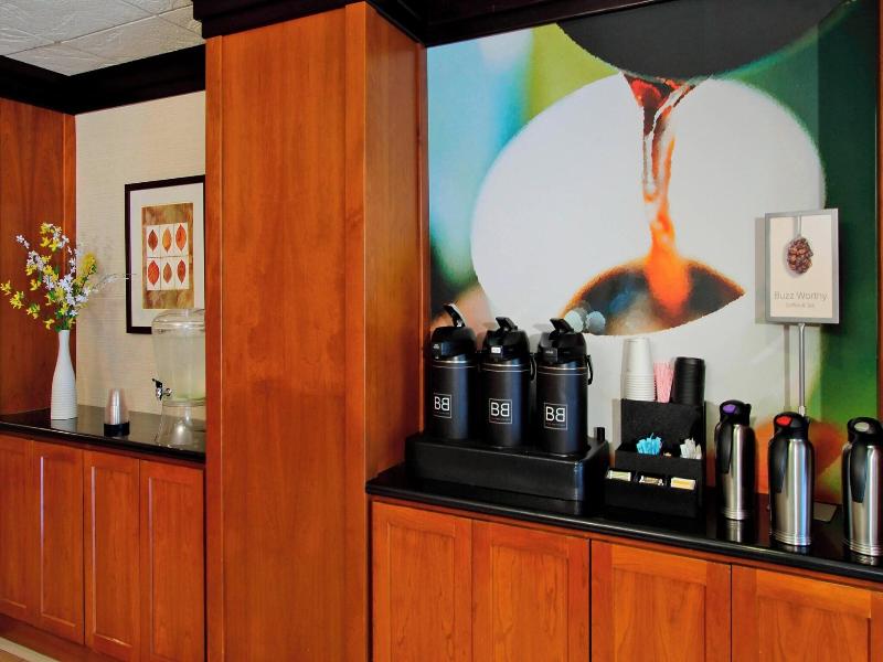 Fairfield Inn Suites By Marriott Fairfield Napa Va image