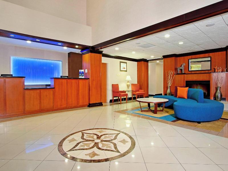 Fairfield Inn Suites By Marriott Fairfield Napa Va image