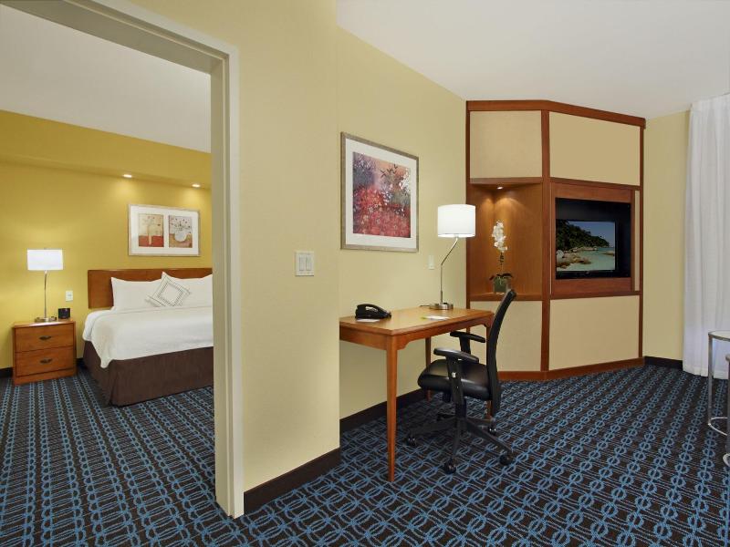 Fairfield Inn Suites By Marriott Fairfield Napa Va image