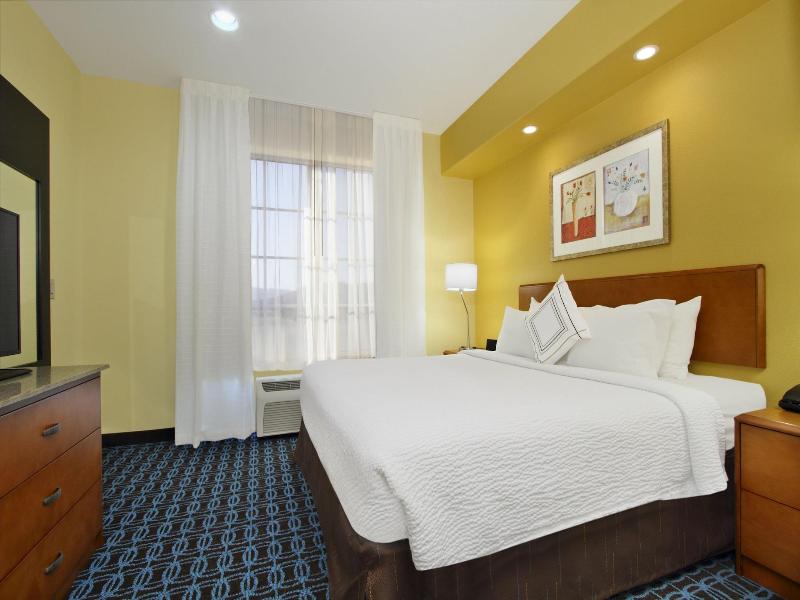Fairfield Inn Suites By Marriott Fairfield Napa Va image