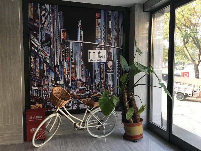 Iu Hotelsa Bazhou Walking Street — photo 2