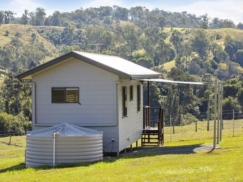 Valley Cabins By The Creek image