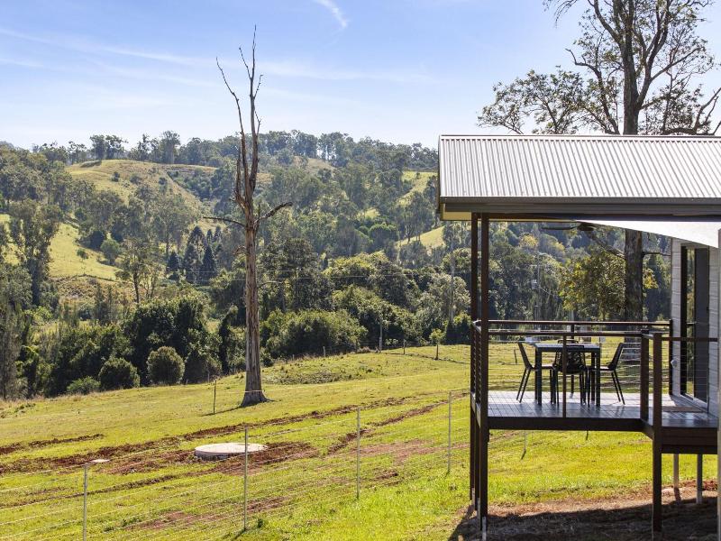 Valley Cabins By The Creek image