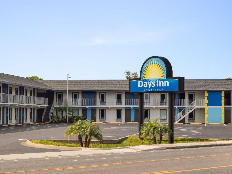 Days Inn By Wyndham Apopka/Orlando image