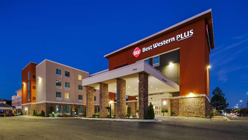 Best Western Plus Desoto image