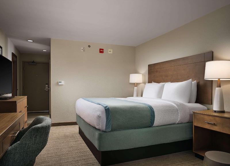 Best Western Plus Desoto image