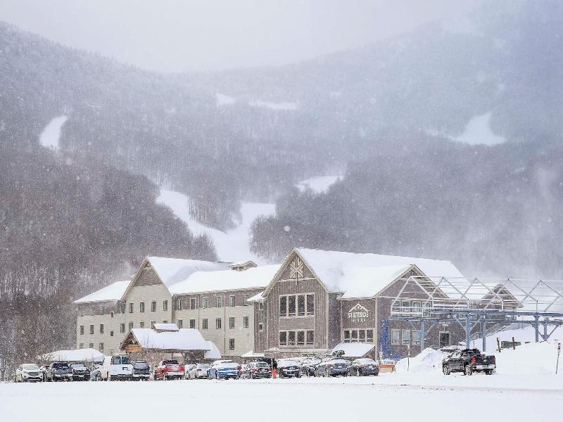 Timberline Mountain Lodge At Jay Peak image